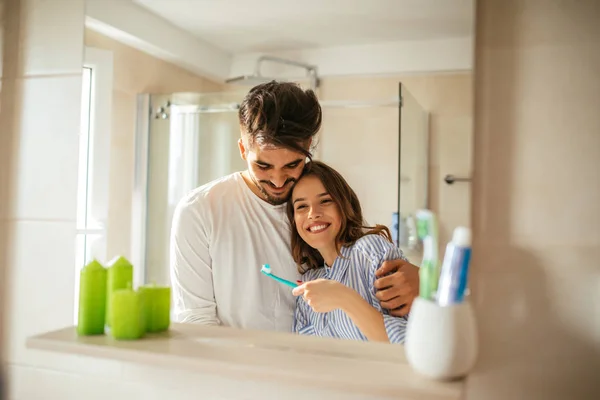 Bonding över dagliga morgon rutiner — Stockfoto