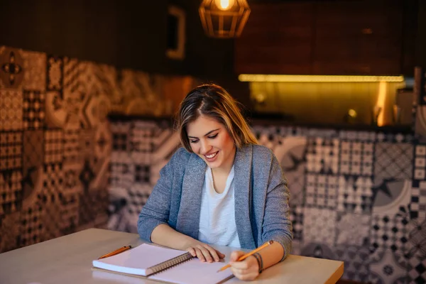 Hantera ekonomi till nästa nivå! — Stockfoto