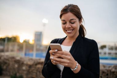 Hayat sadece tek bir yerde yaşamış olmak gerekiyordu değildir