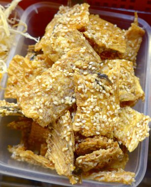 Susam closeup Market ile kurutulmuş balık