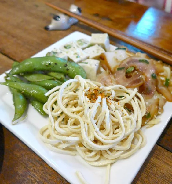 Hús, a tofu és a bab étel Vértes — Stock Fotó