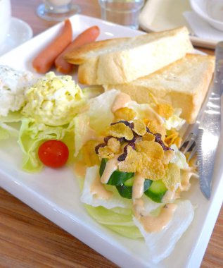 Dükkanında kahvaltı Görünümü Kapat