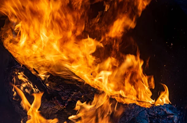 Fire Burning Debris Focus Large Burning Fire — Stock Photo, Image