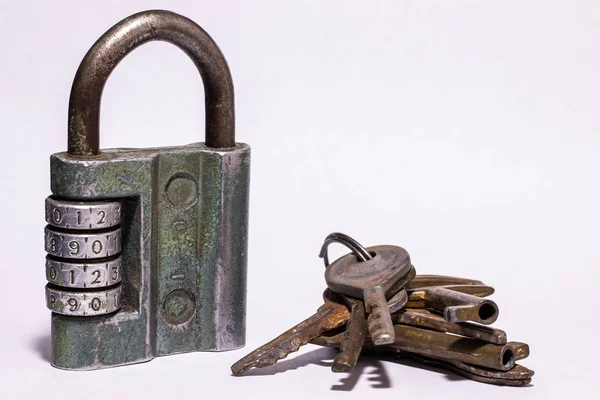 Closed Old Padlock Code Next Large Bunch Old Keys Close — Stock Photo, Image