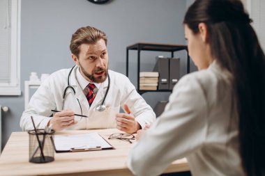 Tıp Fakültesi Meslektaşına Danışmanlık