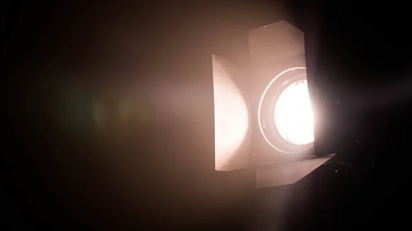 Açık film lambası.