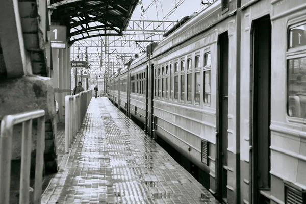 Leeg Trein Station Bord Algemeen Plan — Stockfoto