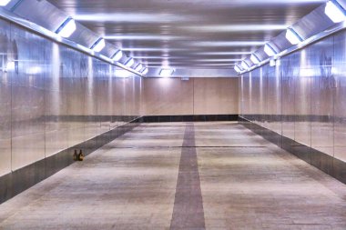 boş alt geçit genel plan rengi