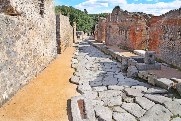 古代都市ポンペイの遺跡 ヴェスヴィオ山の火山噴火によって破壊 イタリア — ストック写真