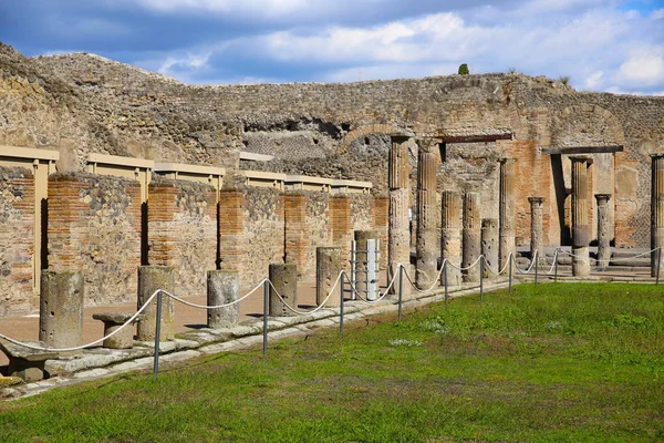 Ερείπια Της Αρχαίας Πόλης Πομπηία Καταστράφηκε Από Την Ηφαιστειακή Έκρηξη — Φωτογραφία Αρχείου