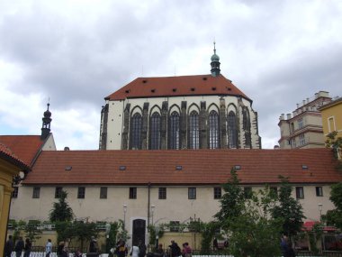 Prag 'daki Kar Leydimizin Kilisesi