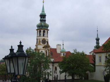 Prag 'daki Loretana Meydanı, Notre-Dame-de-Lorette