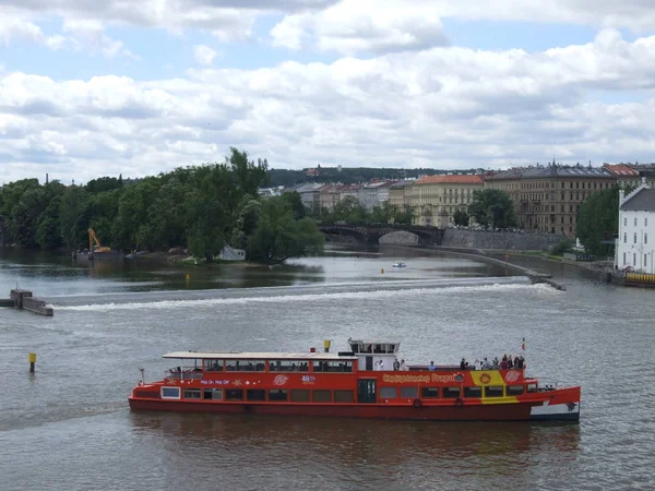 Panoráma Prága Nyáron Messziről — Stock Fotó