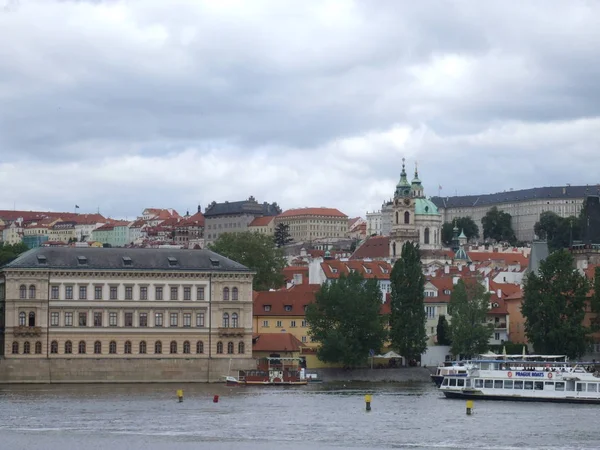 Panorama Praga Estate Lontano — Foto Stock