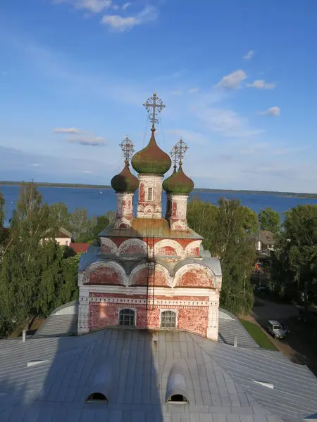 Καθεδρικός Ναός Της Αγίας Τριάδας Στο Ostashkov — Φωτογραφία Αρχείου