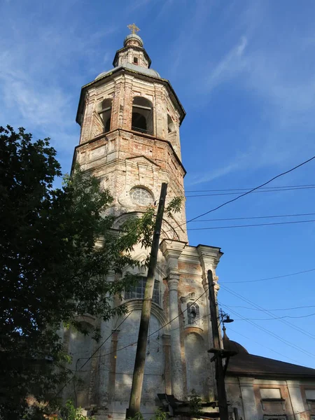 Klocktornet Trinity Cathedral Ostashkov — Stockfoto