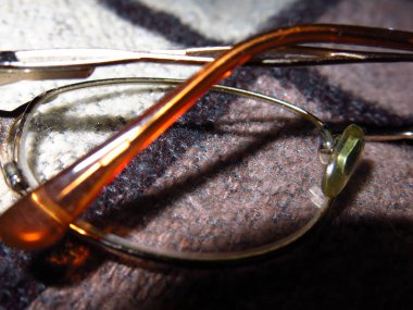 Kareli kareli kareli gözlük