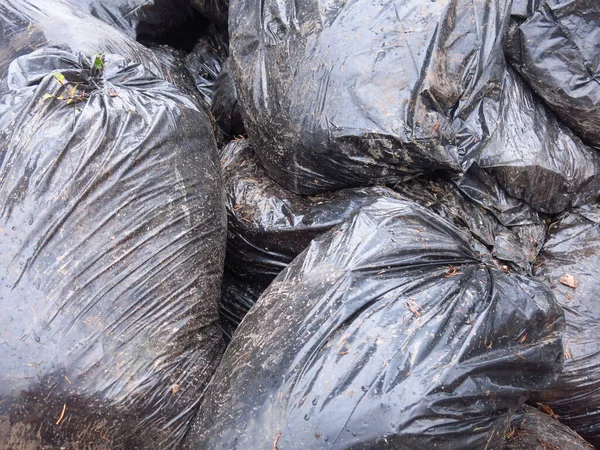 Sacos Lixo Preto Empilhados — Fotografia de Stock