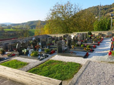 Slovenya 'da sonbaharda mezarlık