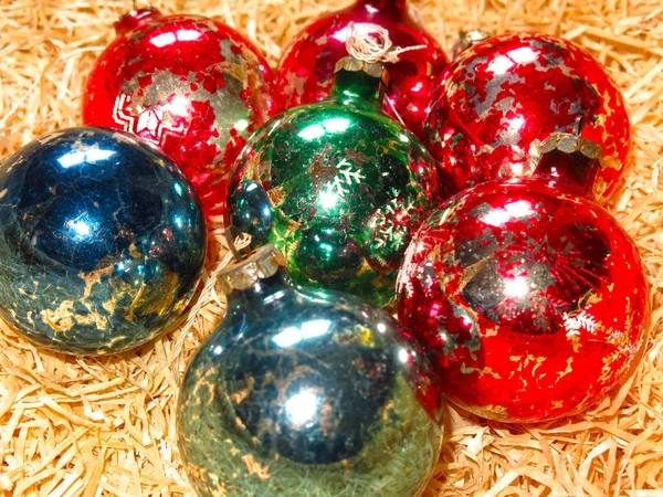 Boules Noël Verre Vintage Multicolore Avec Peeling Peinture Sur Fond — Photo