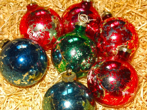 Boules Noël Verre Vintage Multicolore Avec Peeling Peinture Sur Fond — Photo
