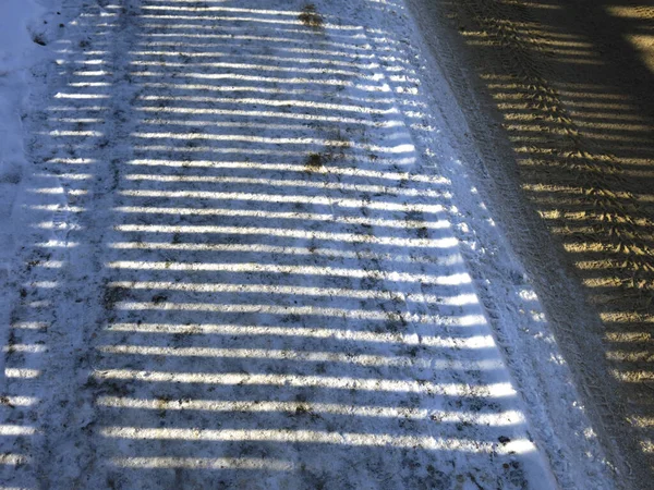 Графічна Тінь Снігу Вертикального Паркану — стокове фото
