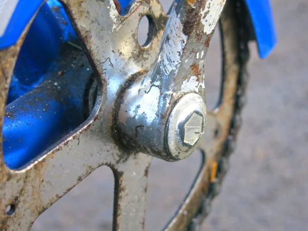 Rostige Kette Eines Blauen Fahrrads Aus Nächster Nähe — Stockfoto