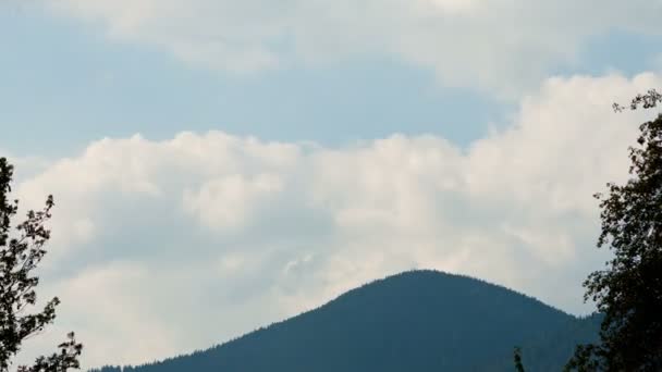 Time-lapse: Coloridas escenas de montaña de los Cárpatos — Vídeo de stock