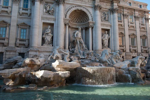 Roma Italia Agosto 2013 Fontana Trevi Famosa Fuente Romana Estilo — Foto de Stock