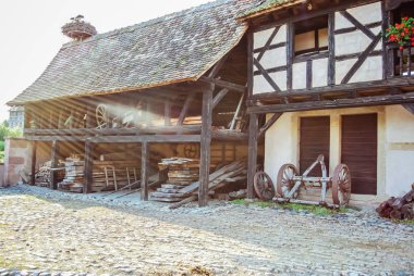 Alsace Ecomuseum, açık hava müzesi, zanaatkarların sunumu ve bir köy / Ungersheim 'in geleneksel evleri