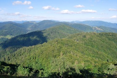 Ballon Dalsace 'tan manzara manzarası, Büyük Balon, Vosges dağlarında bir zirve / zirve, Fransa' da Haut-Rhin