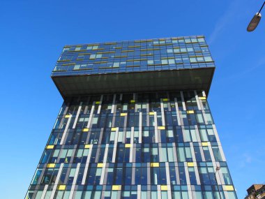 Londra, İngiltere - 29 Eylül 2015: Londra ofis binası için ulaşım, Filistin Evi, Blackfriars Road, Southwark