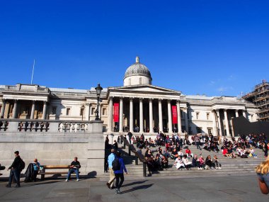 Londra, İngiltere - 29 Eylül 2015: Trafalgar Meydanı Ulusal Galeri, Westminster Sanat Müzesi