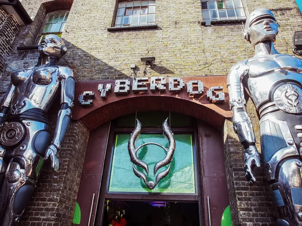 Espacio Cyberdog Tienda Moda Futurista Stables Camden Market — Foto de Stock