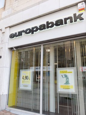 Charleroi, Belçika - 28 Aralık 2019: Europabank girişi