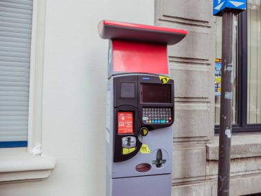 Namur, Belçika - 27 Aralık 2019: Belçika PIC parkmetre, parcmtre