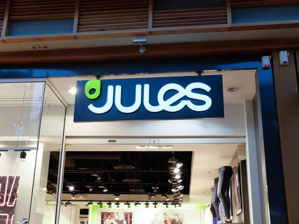 Jules French Company Male Ready Wear Stores Operating August 2019 — Stock Photo, Image
