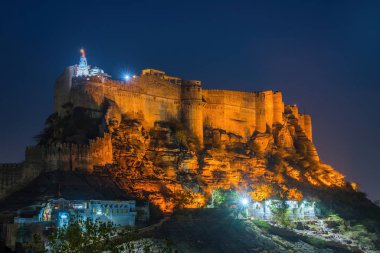 Mehrangarh Fort gece görünümü Jodhpur Hindistan