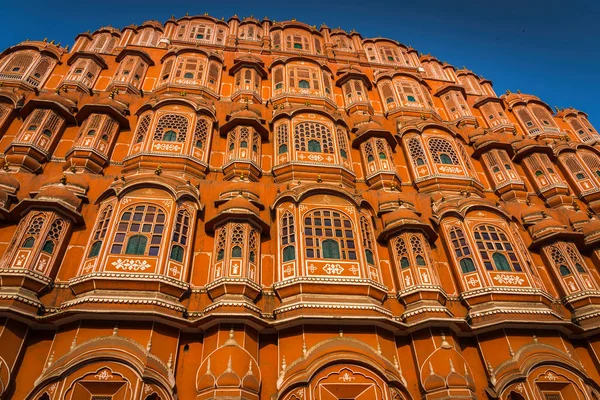 Hawa Mahal palace (Παλάτι των ανέμων) στην Τζαϊπούρ, Ρατζασθάν, σε — Φωτογραφία Αρχείου