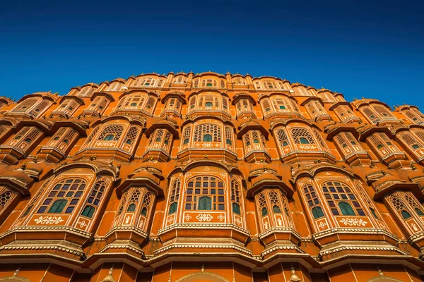 Hawa mahal palace (Pałac wiatrów) w jaipur, Radżastan, Indie — Zdjęcie stockowe