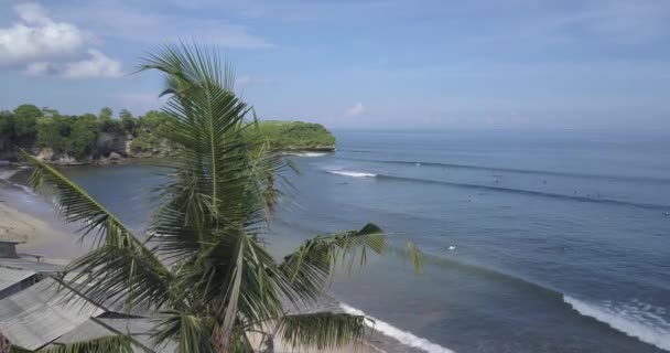 Balangan plajı, Bali, Endonezya 'nın havadan görünüşü — Stok video