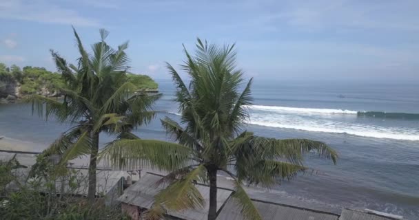 Balangan plajı, Bali, Endonezya 'nın havadan görünüşü — Stok video