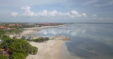 Nusa Dua plajının eryel manzarası 