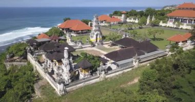 Bali tapınağının havadan görünüşü