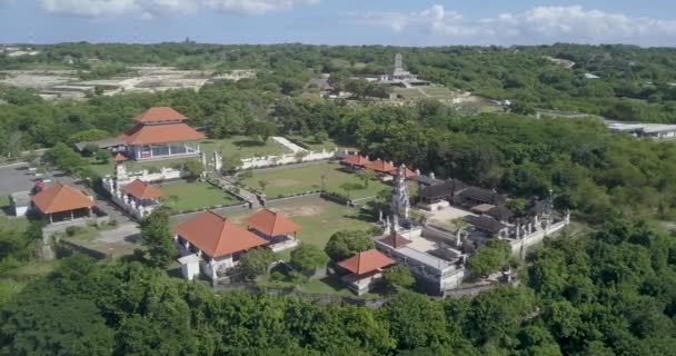 Vista aérea do templo balinês — Vídeo de Stock