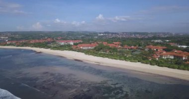 Nusa Dua plajının havadan görünüşü