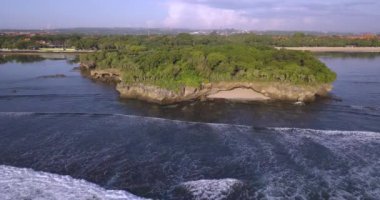 Nusa Dua plajının eryel manzarası