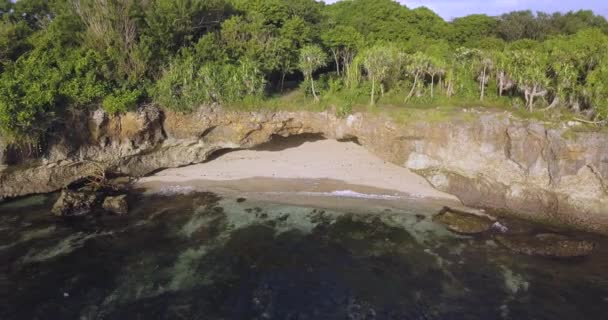 Luftaufnahme vom Strand von Nusa Dua — Stockvideo