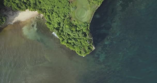 Αεροφωτογραφία των σέρφερ στην παραλία Balangan — Αρχείο Βίντεο