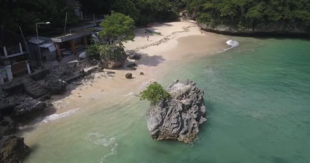 Vue aérienne de la plage de Padang Padang — Video